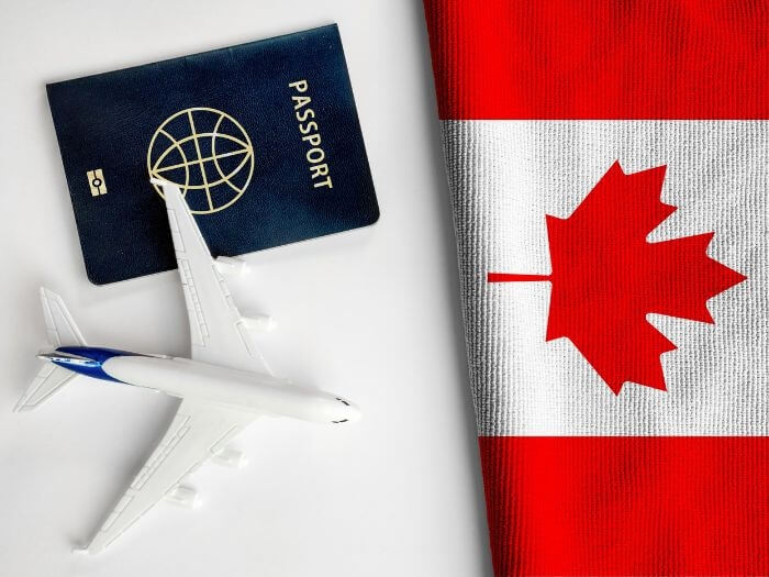 the concept image of travelling to Canada